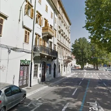 In The Centar Apartamento